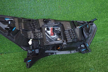 Laden Sie das Bild in den Galerie-Viewer, Frontscheinwerfer Renault Captur 260606159R Links Scheinwerfer Headlight SCH1450411047vg