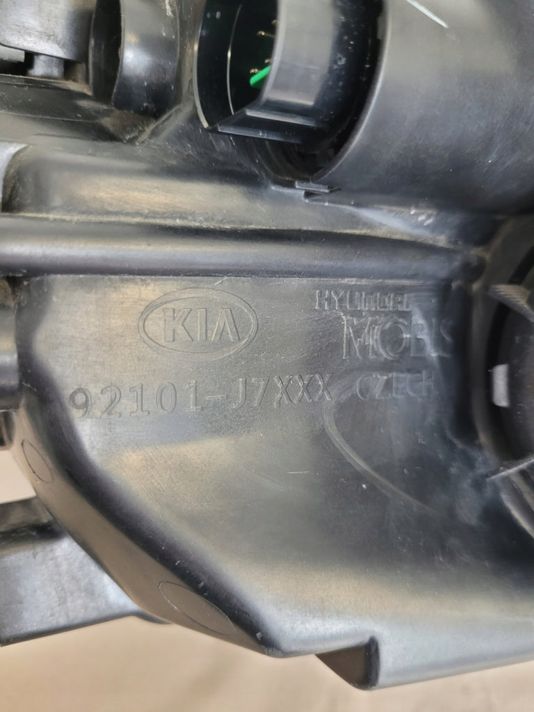 Frontscheinwerfer Kia Ceed J792111010 Links Scheinwerfer Headlight SCH6770943764sn