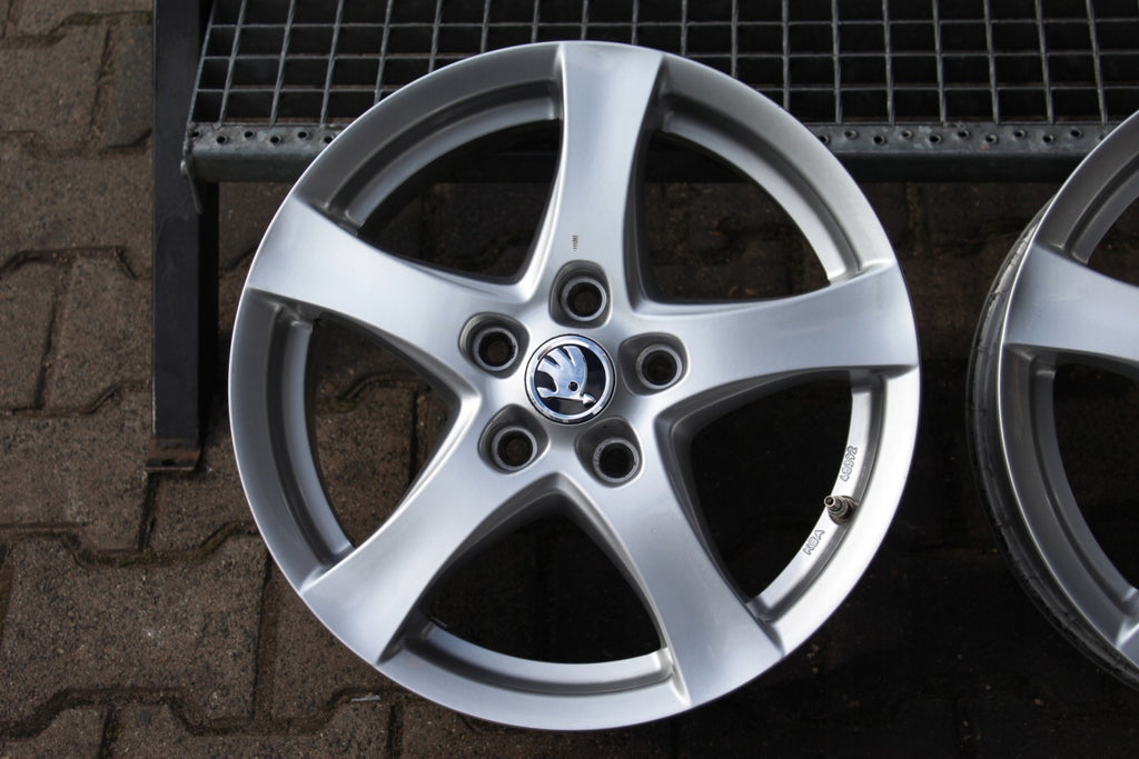 4x Alufelge 16 Zoll 6.5" 5x112 50ET Glanz Silber KBA48392 Skoda Octavia FEL1445281471yl