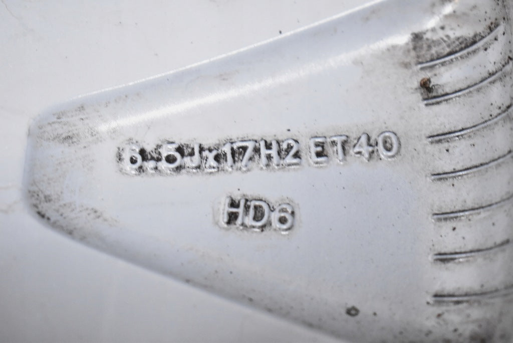 1x Alufelge 17 Zoll 6.5" 5x100 40ET Glanz Silber 657601025C Skoda Scala Kamiq FEL4139681944fz