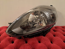 Laden Sie das Bild in den Galerie-Viewer, Frontscheinwerfer Fiat Punto Evo Links Scheinwerfer Headlight SCH7534781334ct