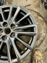 Load image into Gallery viewer, 1x Alufelge 17 Zoll 7.0" 5x114.3 45ET Glanz Silber 9965A17070 Mazda I Rim Wheel FEL7849902436bq