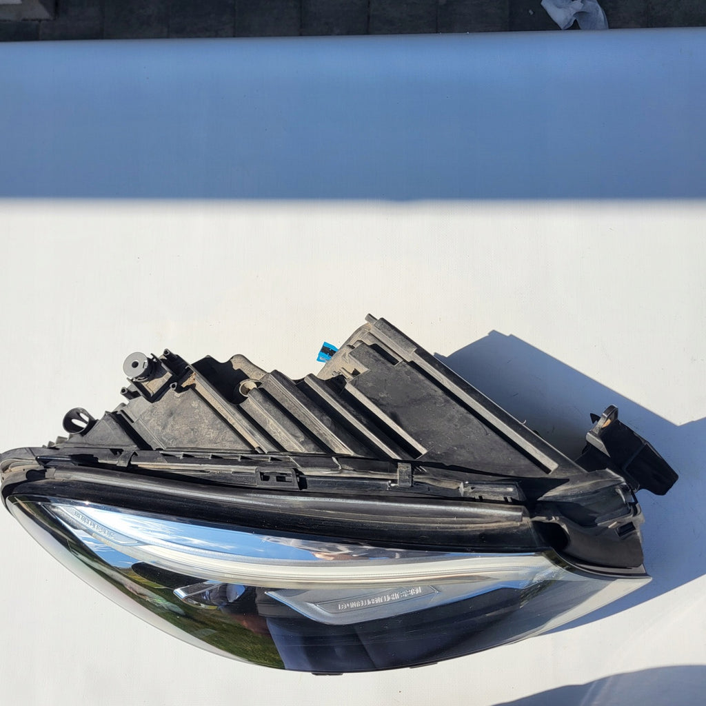 Frontscheinwerfer Mercedes-Benz Gle W166 1669062203 Rechts Headlight SCH7510938412ia