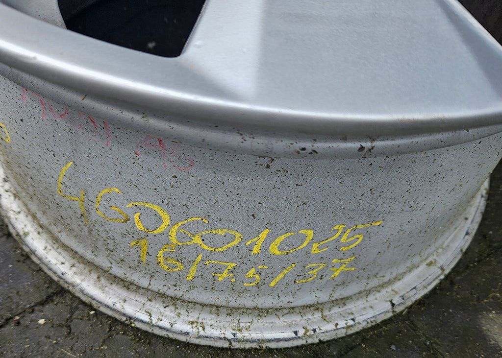 1x Alufelge 16 Zoll 7.5" 5x112 37ET Glanz Silber 4G0601025 Audi C7 Rim Wheel