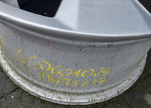 Laden Sie das Bild in den Galerie-Viewer, 1x Alufelge 16 Zoll 7.5&quot; 5x112 37ET Glanz Silber 4G0601025 Audi C7 Rim Wheel