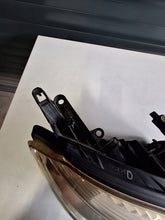 Laden Sie das Bild in den Galerie-Viewer, Frontscheinwerfer Toyota Rav 4 III Rechts Scheinwerfer Headlight SCH7521360338uu