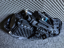 Laden Sie das Bild in den Galerie-Viewer, Frontscheinwerfer Mercedes-Benz W177 A1779062505 Links Scheinwerfer Headlight SCH3706863807fo