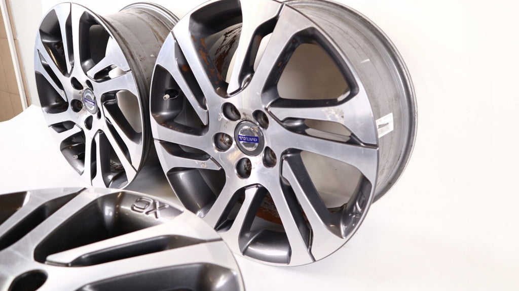 4x Alufelge 17 Zoll 7.5" 5x108 55ET Glanz Schwarz 31302112 Volvo Xc60 I FEL8992264853br