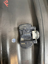 Load image into Gallery viewer, 1x Alufelge 19 Zoll 5.0" 5x112 28ET 6887937 BMW I01 Rim Wheel FEL1374857844cj