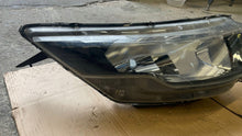 Load image into Gallery viewer, Frontscheinwerfer Iveco Daily I 47900748 Rechts Scheinwerfer Headlight SCH1183070120hn