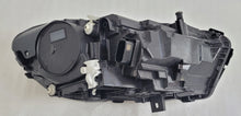 Laden Sie das Bild in den Galerie-Viewer, Frontscheinwerfer Mercedes-Benz W177 A1779062106 LED Links Headlight SCH8399212335de