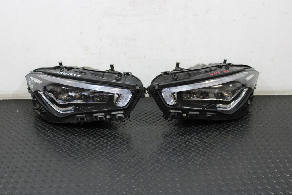Frontscheinwerfer Mercedes-Benz Cla Amg A1189063200 A1189063100 LED Ein Satz SCH9146666387cb