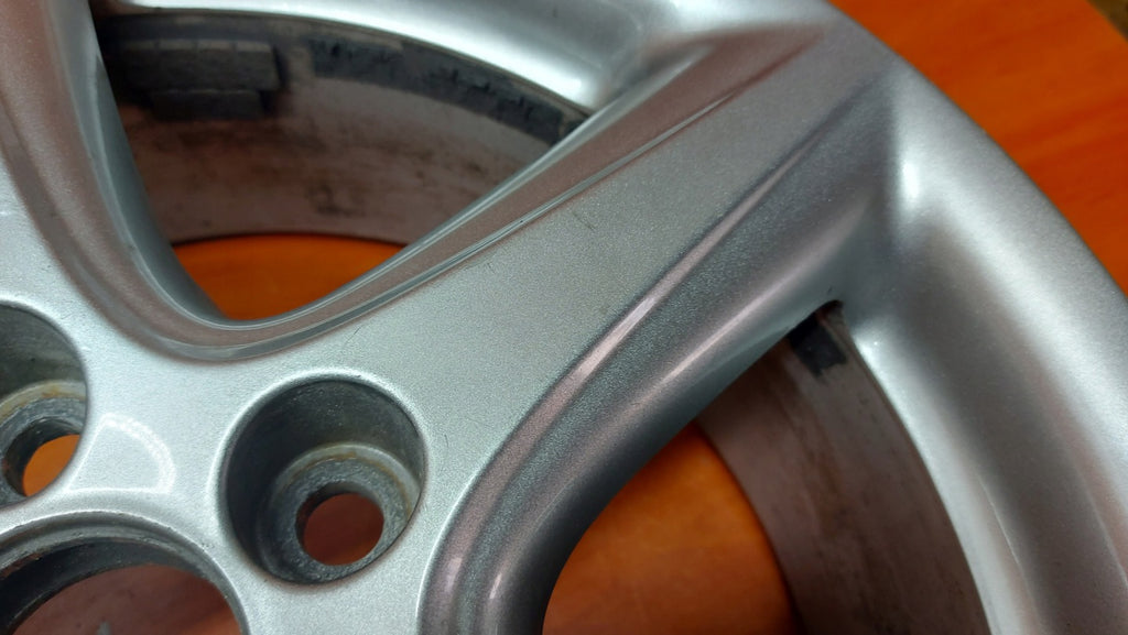 1x Alufelge 17 Zoll 7.0" 5x114.3 45ET Glanz Silber Toyota Corolla Avensis FEL3668121926nj