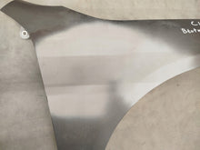 Laden Sie das Bild in den Galerie-Viewer, Kotflügel Mercedes-Benz Cla Amg Vorne Rechts