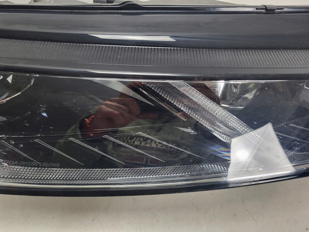 Frontscheinwerfer Skoda Octavia IV 5E4941016A Full LED Rechts Headlight SCH4053089931kv