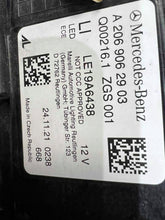 Laden Sie das Bild in den Galerie-Viewer, Frontscheinwerfer Mercedes-Benz W206 A2069062903 LE19A6438 Links Headlight SCH8257899902cs