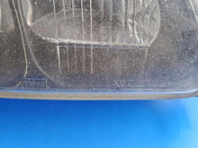 Laden Sie das Bild in den Galerie-Viewer, Frontscheinwerfer Volvo S60 I 8662598 Rechts Scheinwerfer Headlight SCH2193514592sn