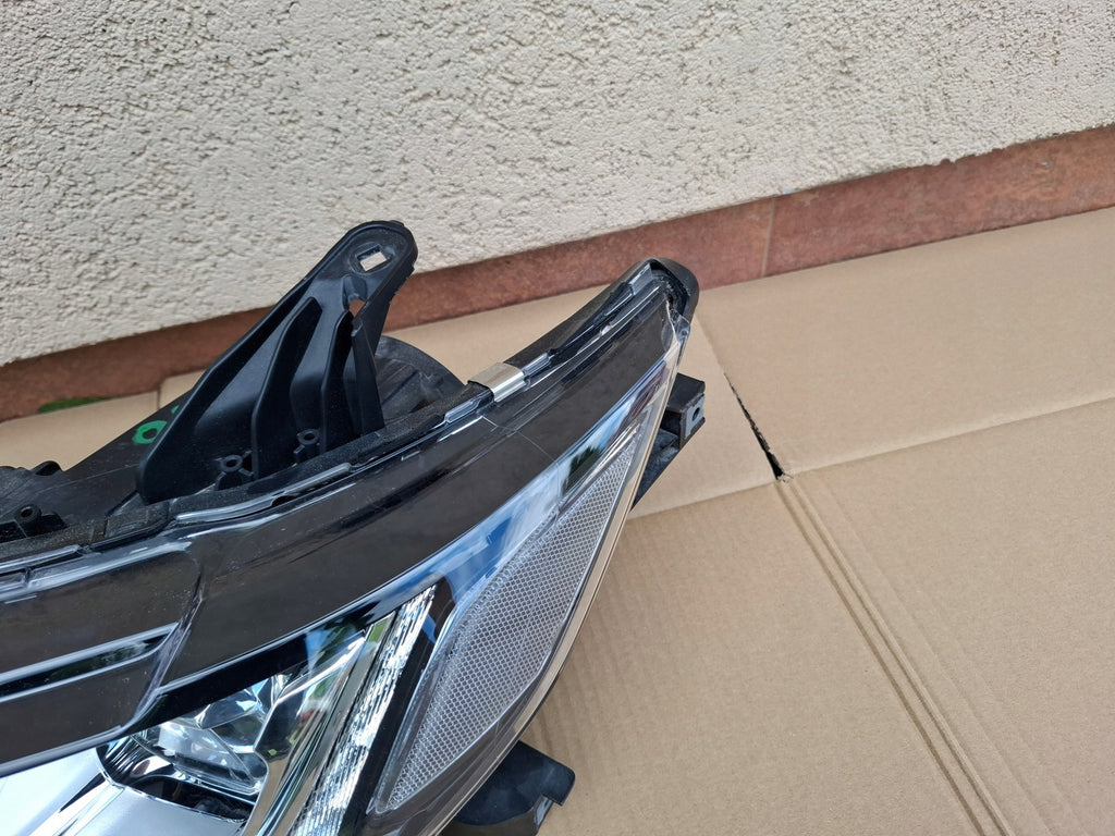 Frontscheinwerfer Mitsubishi Outlander III 4BX15 8301C8-63 LED Links Headlight