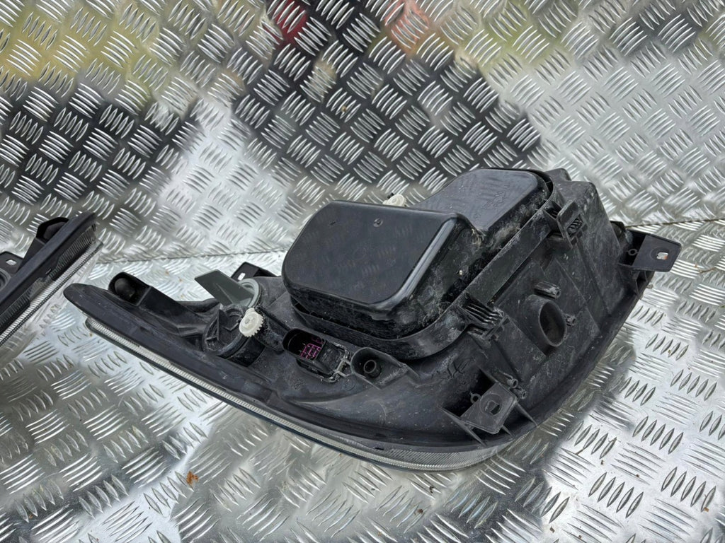 Frontscheinwerfer Mercedes-Benz Sprinter A9068200261 Ein Satz Headlight SCH8276412977mx