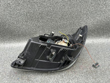 Load image into Gallery viewer, Frontscheinwerfer Mercedes-Benz Sprinter A9068201061 Rechts Headlight SCH9023012954kt