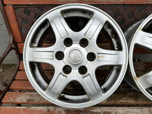 Laden Sie das Bild in den Galerie-Viewer, 4x Alufelge 17 Zoll 6.0" 6x139.7 50ET PZ474-J0670-Z Toyota Land Cruiser FEL6645031579ia