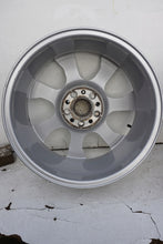 Laden Sie das Bild in den Galerie-Viewer, 4x Alufelge 17 Zoll 7.0" 5x112 37ET Glanz Silber 8R0601025 Audi Rim Wheel FEL9468456430al