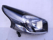 Laden Sie das Bild in den Galerie-Viewer, Frontscheinwerfer Opel Vivaro B Trafic III 260100647R Rechts Headlight