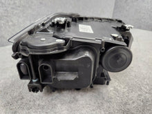 Laden Sie das Bild in den Galerie-Viewer, Frontscheinwerfer VW Polo 2G1941773SCZ Links Scheinwerfer Headlight SCH7888321928ma