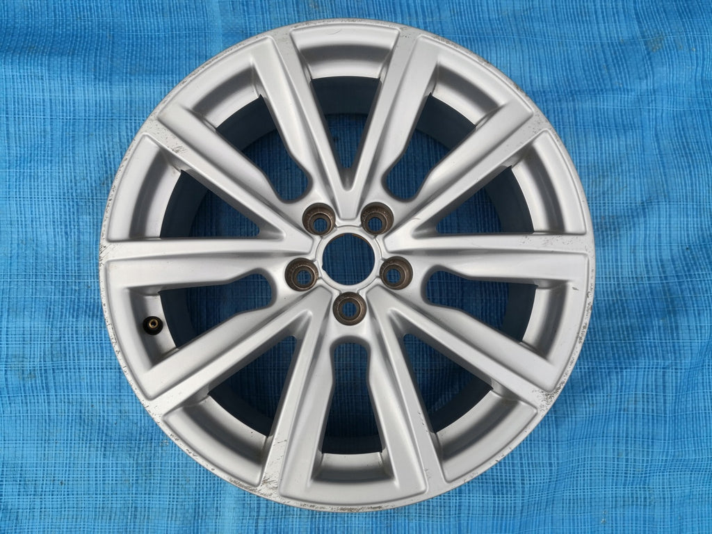 1x Alufelge 17 Zoll 7.5" 5x100 36ET Glanz Silber 8X0601025AL Audi A1 Rim Wheel