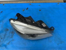 Laden Sie das Bild in den Galerie-Viewer, Frontscheinwerfer Mercedes-Benz Amg A2048207861 Xenon Rechts Headlight SCH9708808865wn