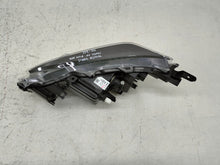 Laden Sie das Bild in den Galerie-Viewer, Frontscheinwerfer Toyota Yaris Cross LED Rechts Scheinwerfer Headlight SCH9470616142of