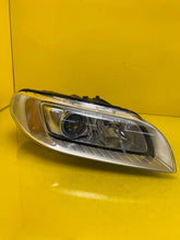 Load image into Gallery viewer, Frontscheinwerfer Volvo V70 S80 31420014 Xenon Rechts Scheinwerfer Headlight SCH1484743083xo