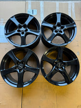 Laden Sie das Bild in den Galerie-Viewer, 4x Alufelge 18 Zoll 8.0" 5x112 50ET Glanz Schwarz Rim Wheel FEL5487487154hw