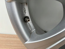 Laden Sie das Bild in den Galerie-Viewer, 1x Alufelge 17 Zoll 8.0" 5x120 29ET KBA46566 BMW E46 E39 Rim Wheel FEL1611395187zs