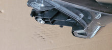 Laden Sie das Bild in den Galerie-Viewer, Frontscheinwerfer Toyota Corolla 81110-02T31 Rechts Scheinwerfer Headlight SCH2432422085vk