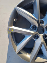 Laden Sie das Bild in den Galerie-Viewer, 1x Alufelge 16 Zoll 7.0" 5x112 43ET Silber 5FA601025 Seat Leon Rim Wheel FEL1393451691zx