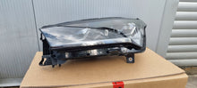 Laden Sie das Bild in den Galerie-Viewer, Frontscheinwerfer Skoda Enyaq 5LB941015B Links Scheinwerfer Headlight SCH3570866562pr