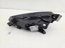 Laden Sie das Bild in den Galerie-Viewer, Frontscheinwerfer Skoda Superb III 3V1941016D Rechts Scheinwerfer Headlight SCH7169650228vx
