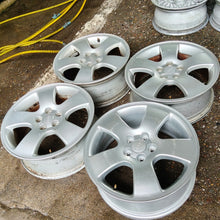 Laden Sie das Bild in den Galerie-Viewer, 4x Alufelge 16 Zoll 6.5" 5x100 42ET Glanz Silber Audi Rim Wheel FEL3321086294ha