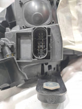 Laden Sie das Bild in den Galerie-Viewer, Frontscheinwerfer Mercedes-Benz Cls X218 C218 A2189067802 Rechts Headlight SCH3803789944tb