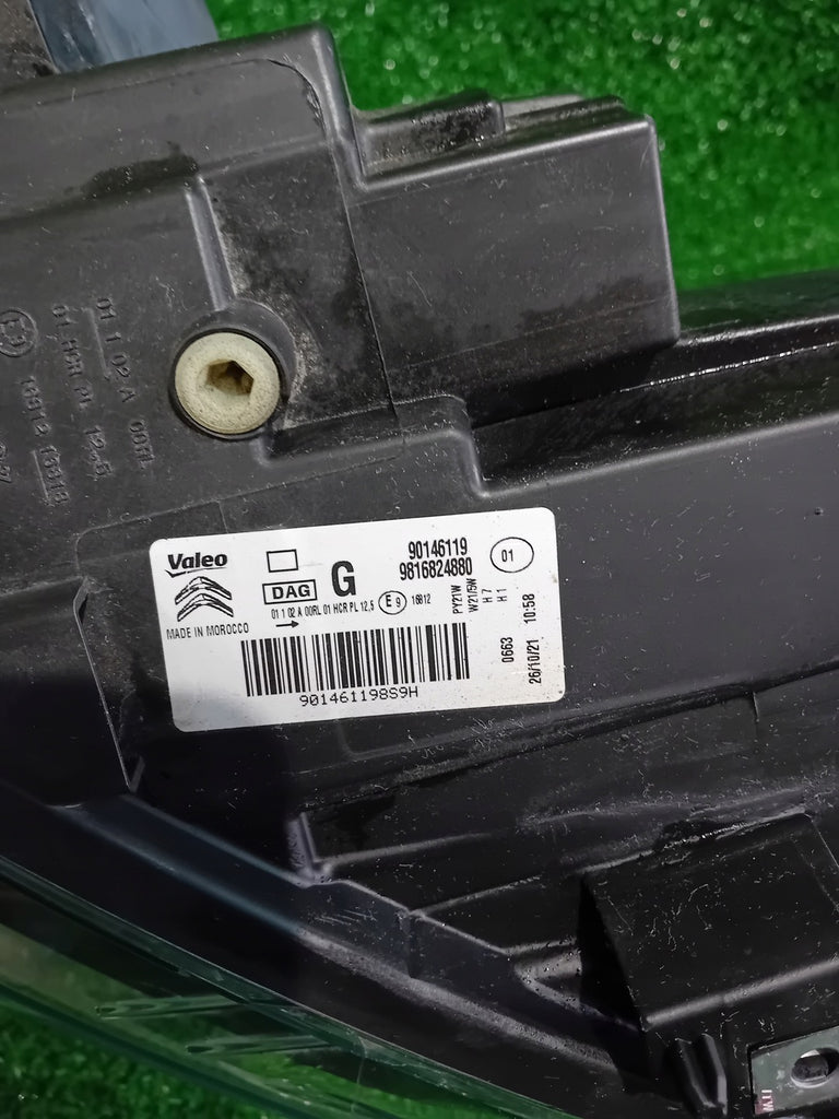 Frontscheinwerfer Citroën Berlingo 90146119 9816824BB0 Links Headlight