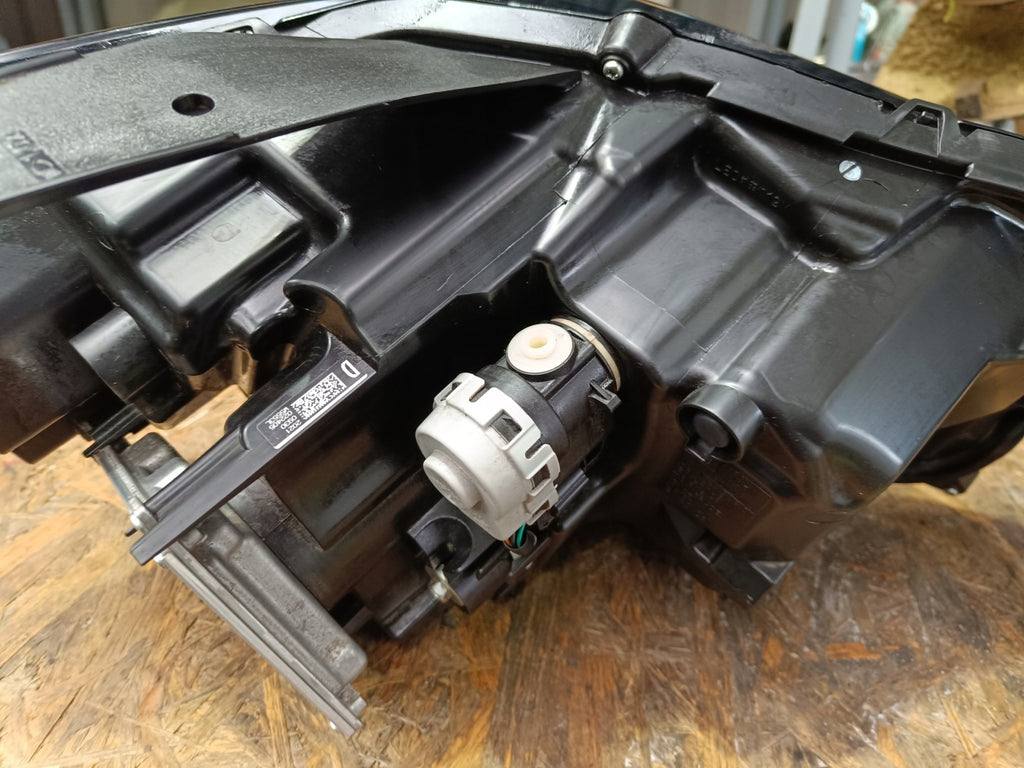 Frontscheinwerfer Mazda Cx-30 DFR751040 LED Links Scheinwerfer Headlight SCH2223328832yx