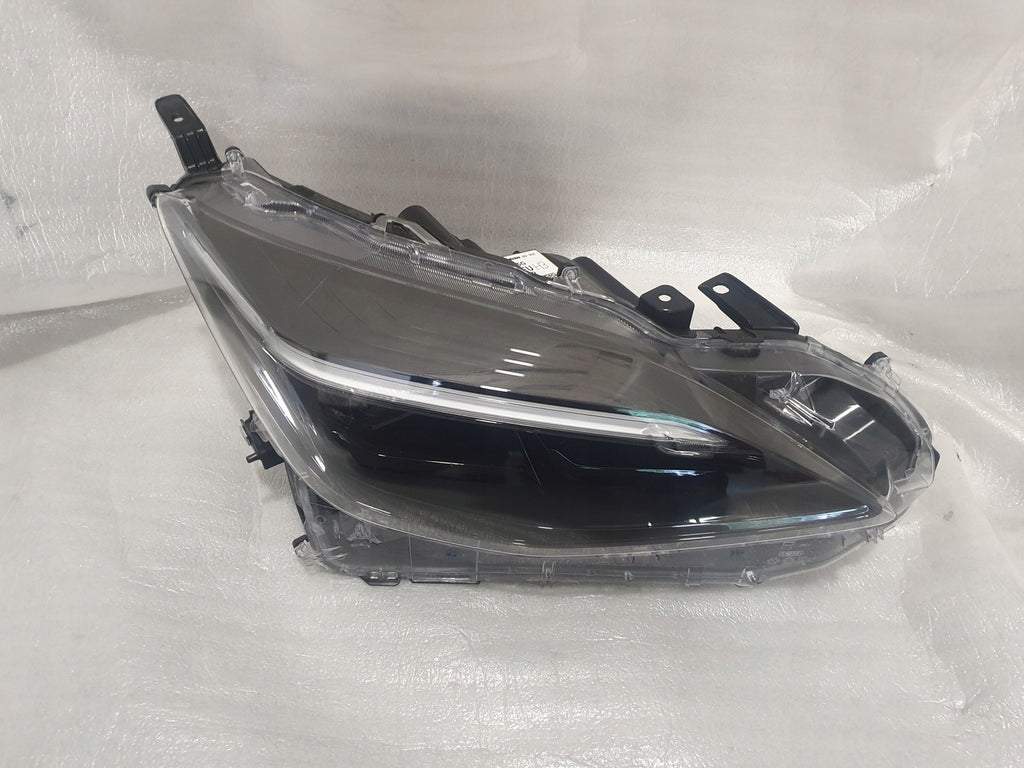 Frontscheinwerfer Toyota Corolla Yaris Cross LED Rechts Scheinwerfer Headlight SCH1339381043mt