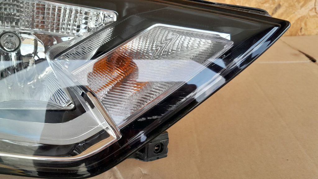 Frontscheinwerfer Audi A1 82A941004 Xenon Rechts Scheinwerfer Headlight