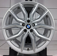 Load image into Gallery viewer, 1x Alufelge 19 Zoll 38ET Glanz Silber 6880685 BMW G05 Rim Wheel FEL2470838922de