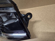 Laden Sie das Bild in den Galerie-Viewer, Frontscheinwerfer VW Transporter 7E1941016AC Rechts Scheinwerfer Headlight SCH5803402513wo