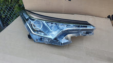 Load image into Gallery viewer, Frontscheinwerfer Toyota C-Hr Chr 81110-F4031 LED Rechts Scheinwerfer Headlight SCH8191592722iu