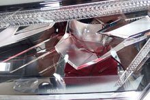 Laden Sie das Bild in den Galerie-Viewer, Frontscheinwerfer Skoda Octavia IV 5E4941035 Links Scheinwerfer Headlight SCH6207163546ue