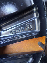 Load image into Gallery viewer, 1x Alufelge 19 Zoll 8.0" 5x112 45ET Glanz Schwarz 14B601025D VW I Rim Wheel FEL2144670346ii