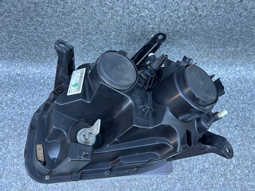 Frontscheinwerfer Dacia Duster 260100156R FALSE Scheinwerfer Headlight SCH6131469085rx